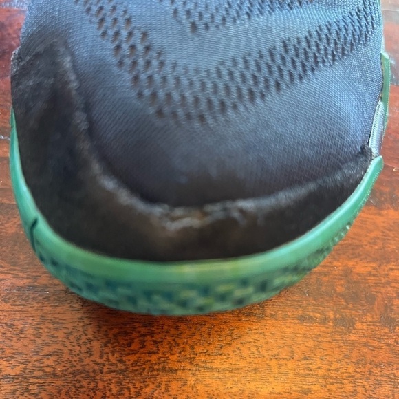 Nike Kyrie 4 Men US 12 943806-401 Dark Obsidian Blue Navy Basketball Shoes D7 - Picture 7 of 16